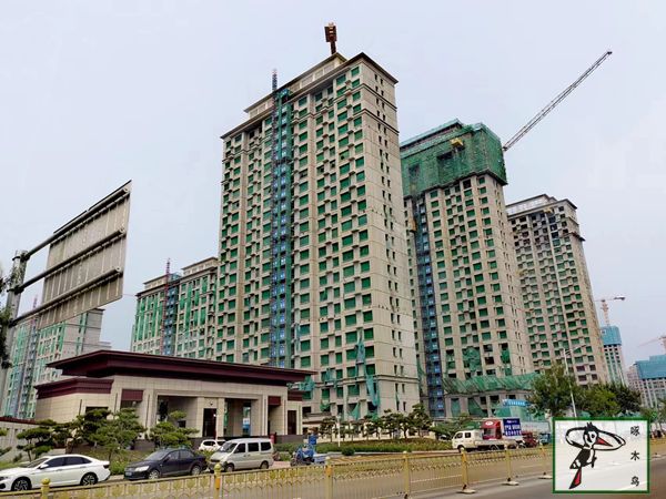 啄木鸟漆业集团 水包水 水包砂 保涂料  涂料品牌